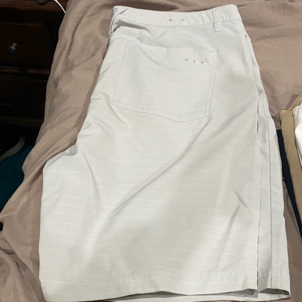 Columbia fishing shorts